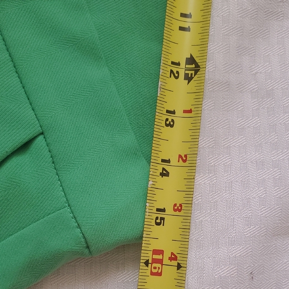 DANIELLE BERNSTEIN Green and Cream Women's Shorts - Picture 7 of 15